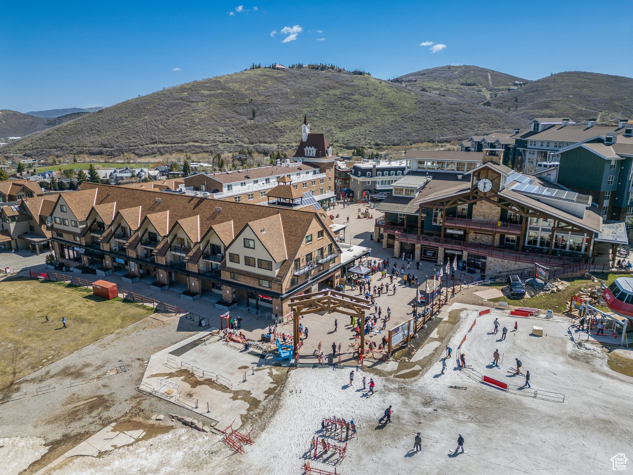 VILLAGE LOFT CONDOMINIUMS - Residential