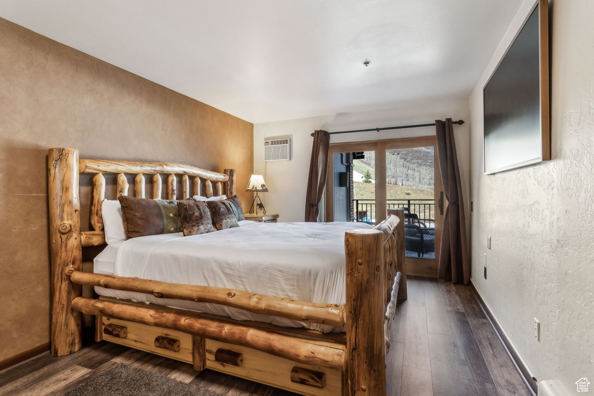 VILLAGE LOFT CONDOMINIUMS - Residential