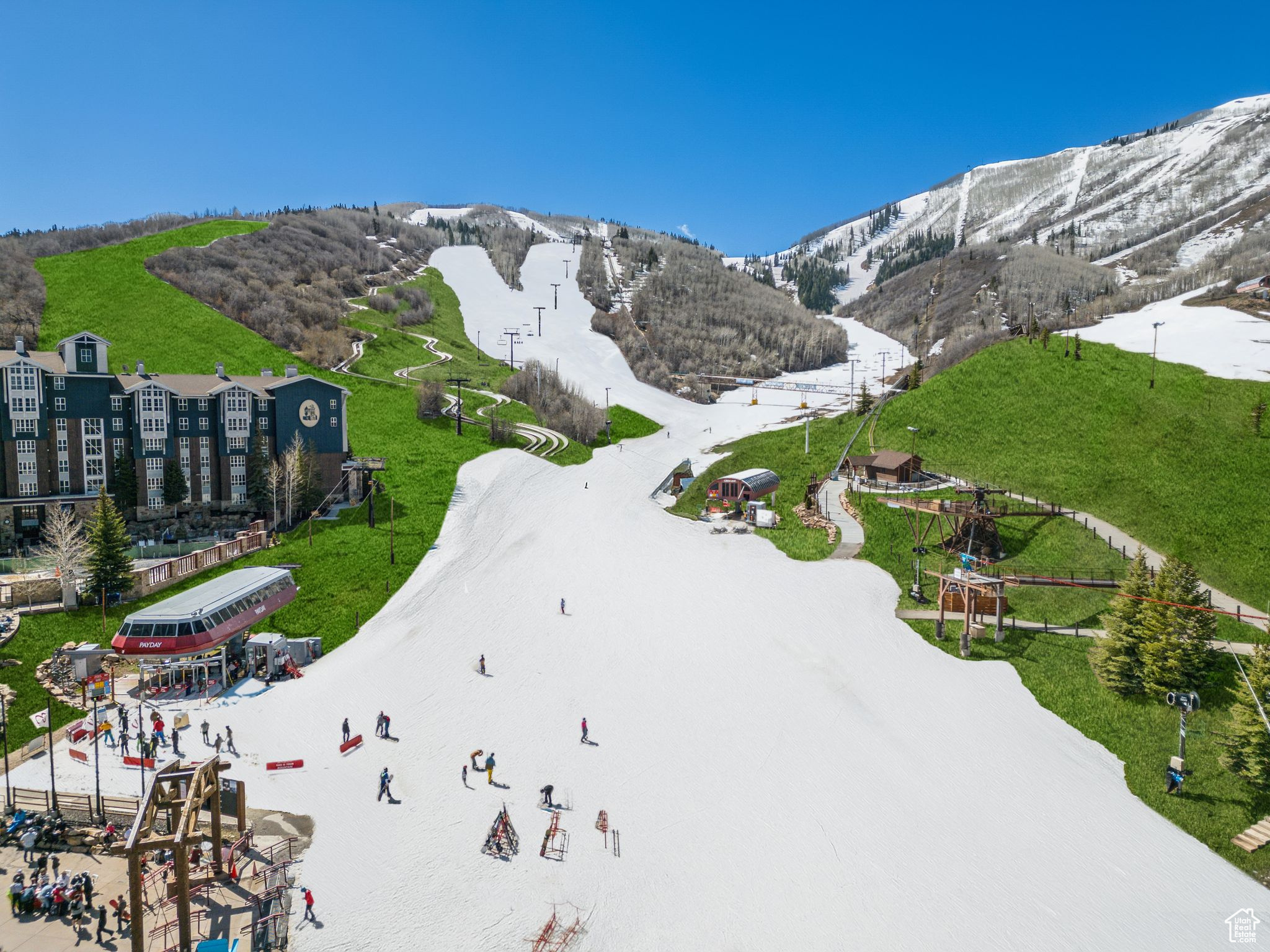 VILLAGE LOFT CONDOMINIUMS - Residential