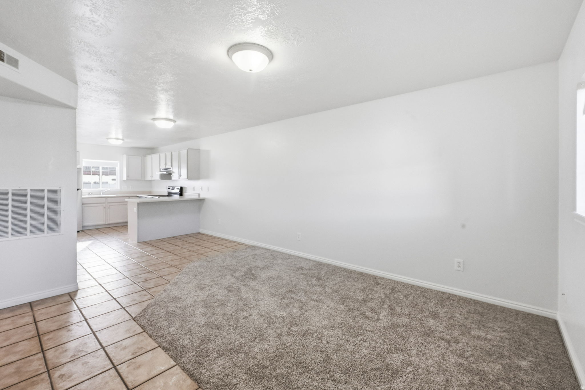 THE KINGSTON PLACE CONDO - Residential