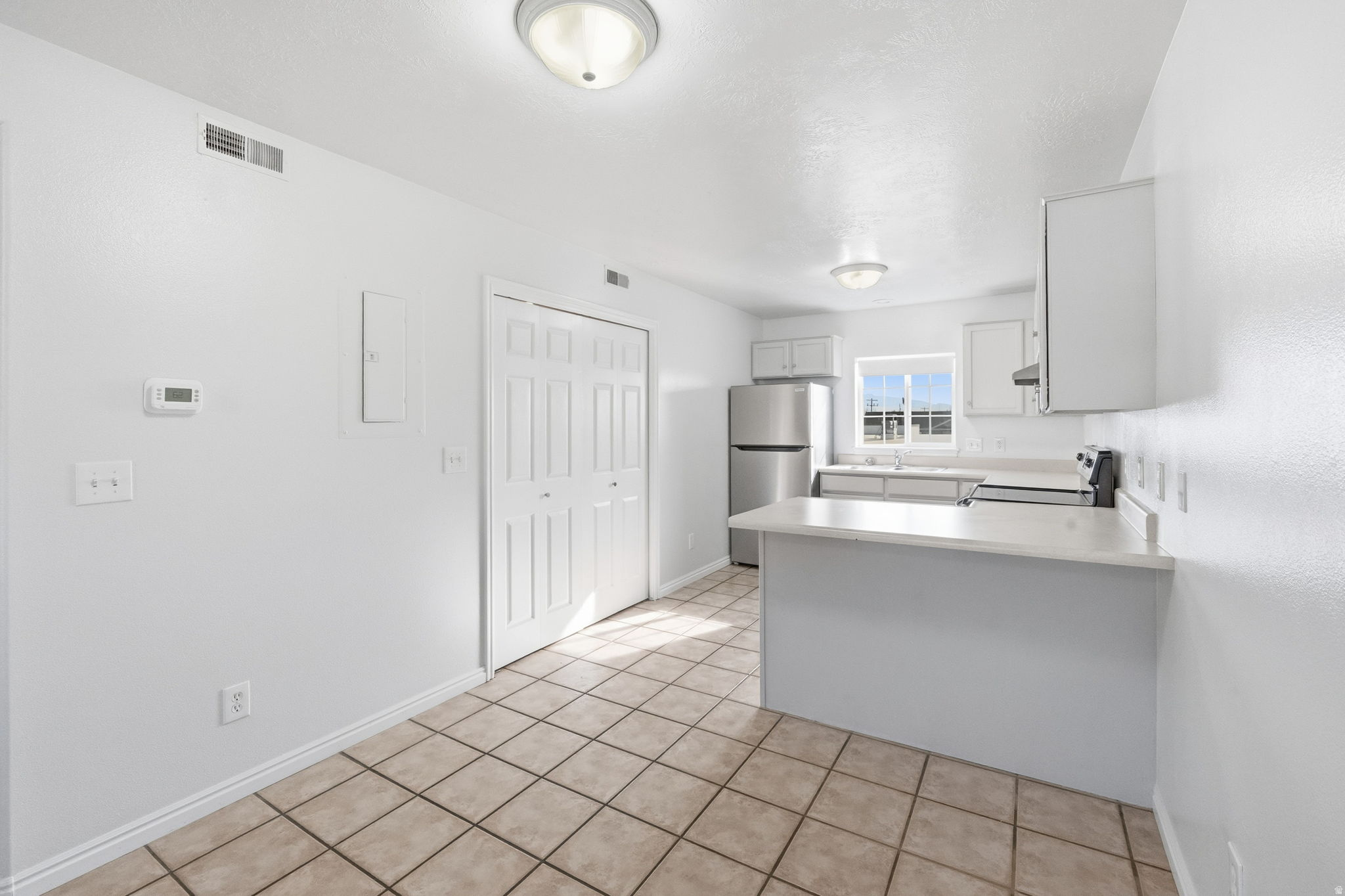 THE KINGSTON PLACE CONDO - Residential