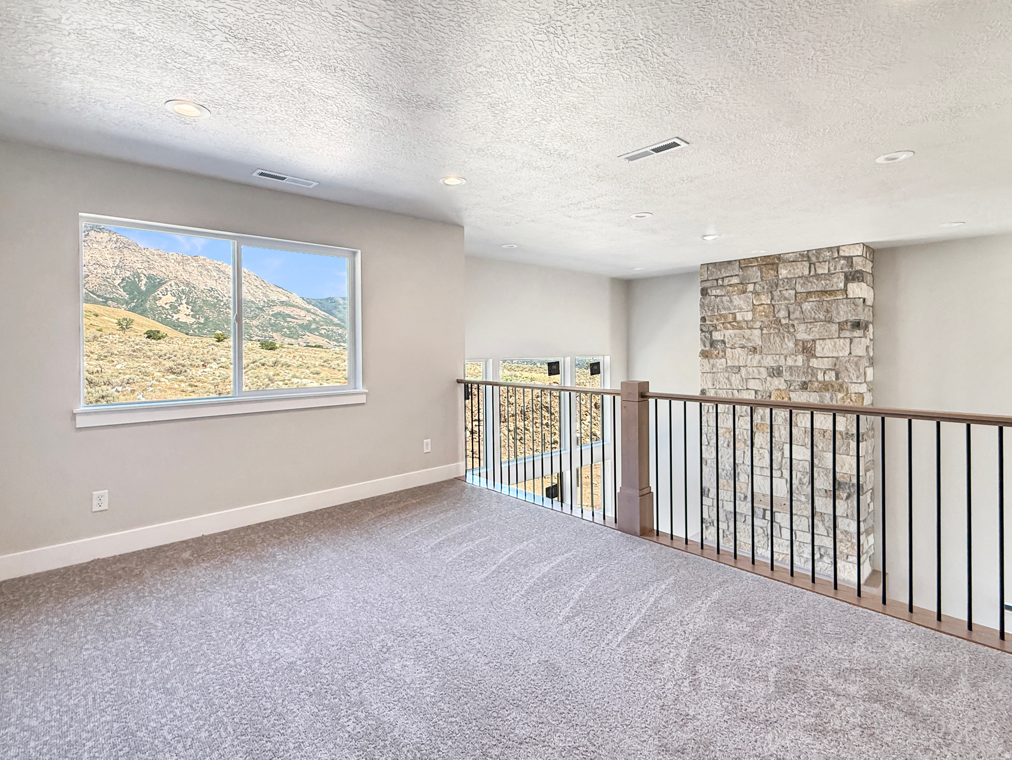 NORTH VIEW ESTATES - Residential