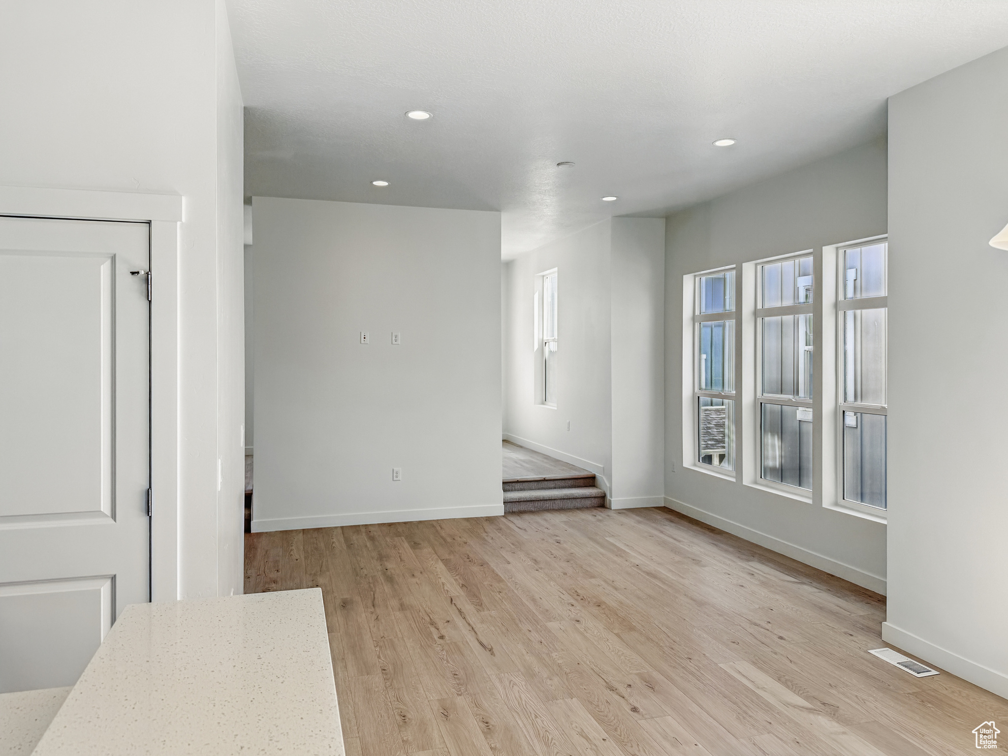 8268 Joshua Tree Ln, Magna, Utah image 6