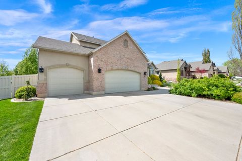 Tiny photo for 45 N MOUNTAIN VISTAS RD, Kaysville, UT 84037 (MLS # 2152810)
