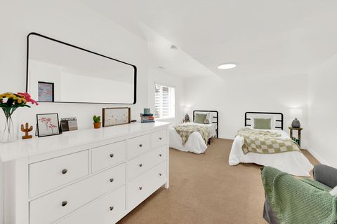 Tiny photo for 45 N MOUNTAIN VISTAS RD, Kaysville, UT 84037 (MLS # 2152810)