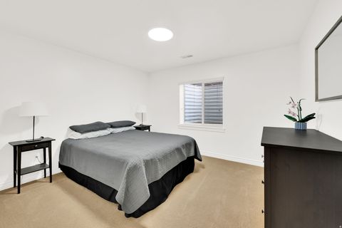 Tiny photo for 45 N MOUNTAIN VISTAS RD, Kaysville, UT 84037 (MLS # 2152810)
