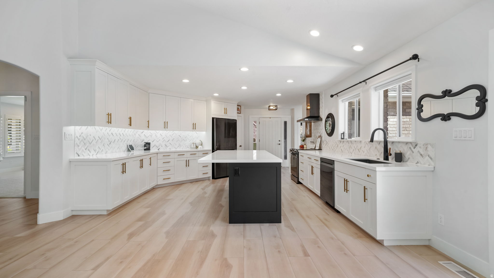 PARK MEADOWS - Residential