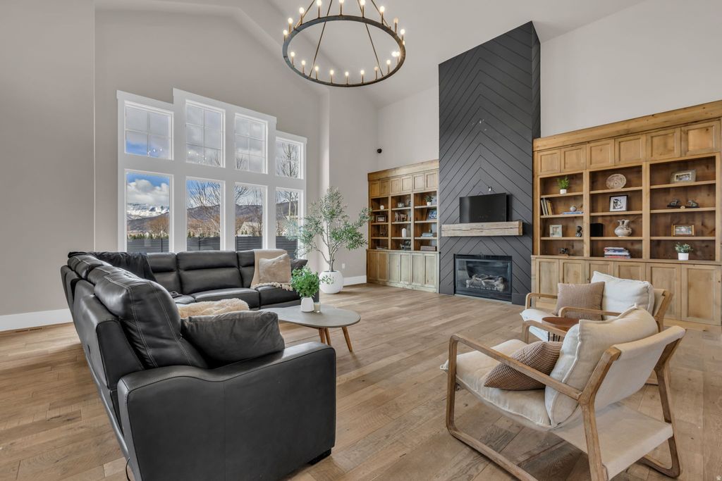 Photo of 143 W 970 S, Midway, UT 84049 (MLS # 2143285)