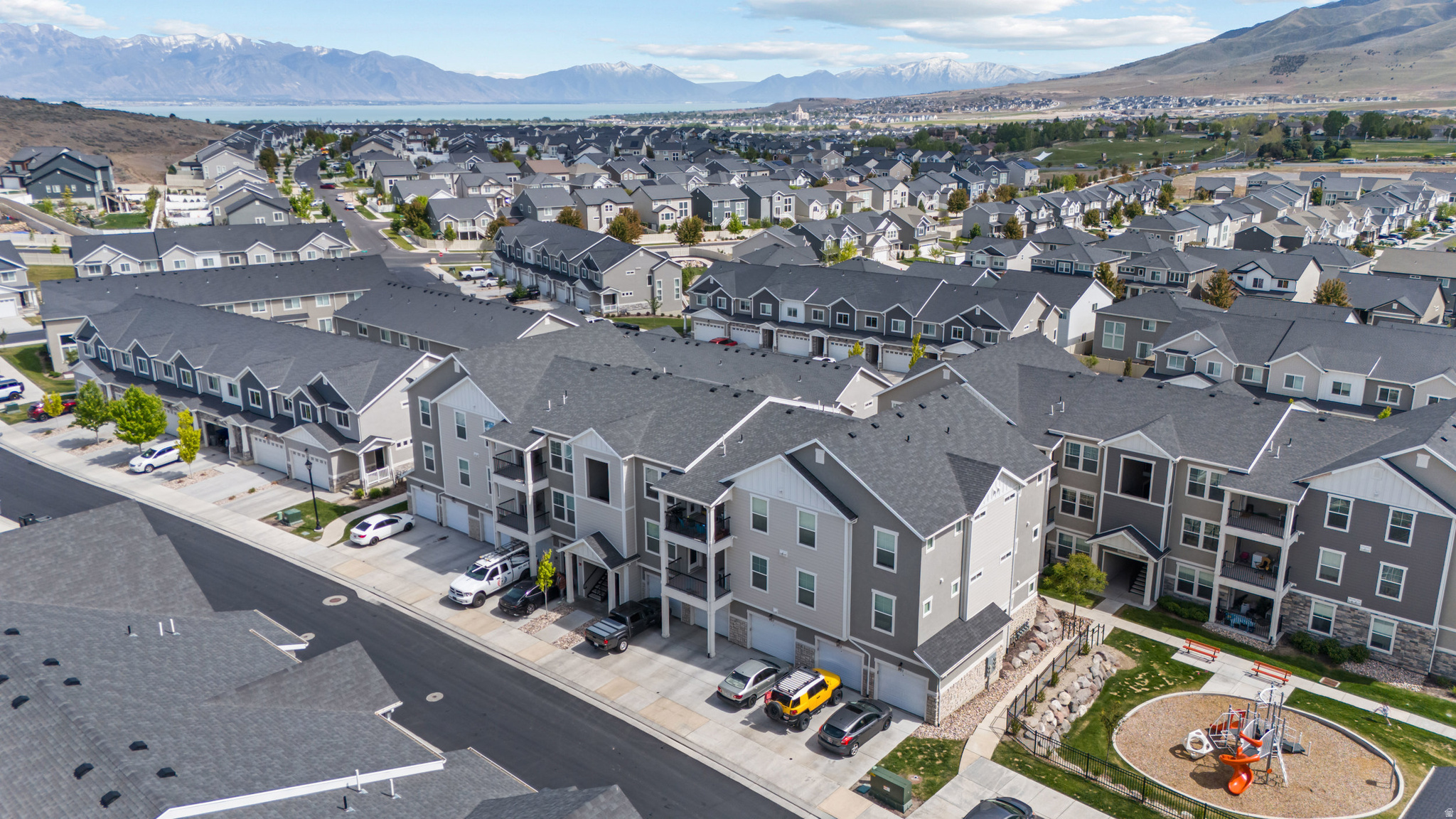 QUAILHILL - Residential