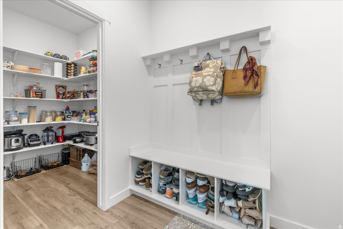 LEXINGTON GREENS AT OVERLAKE SUBDIVISION - Residential