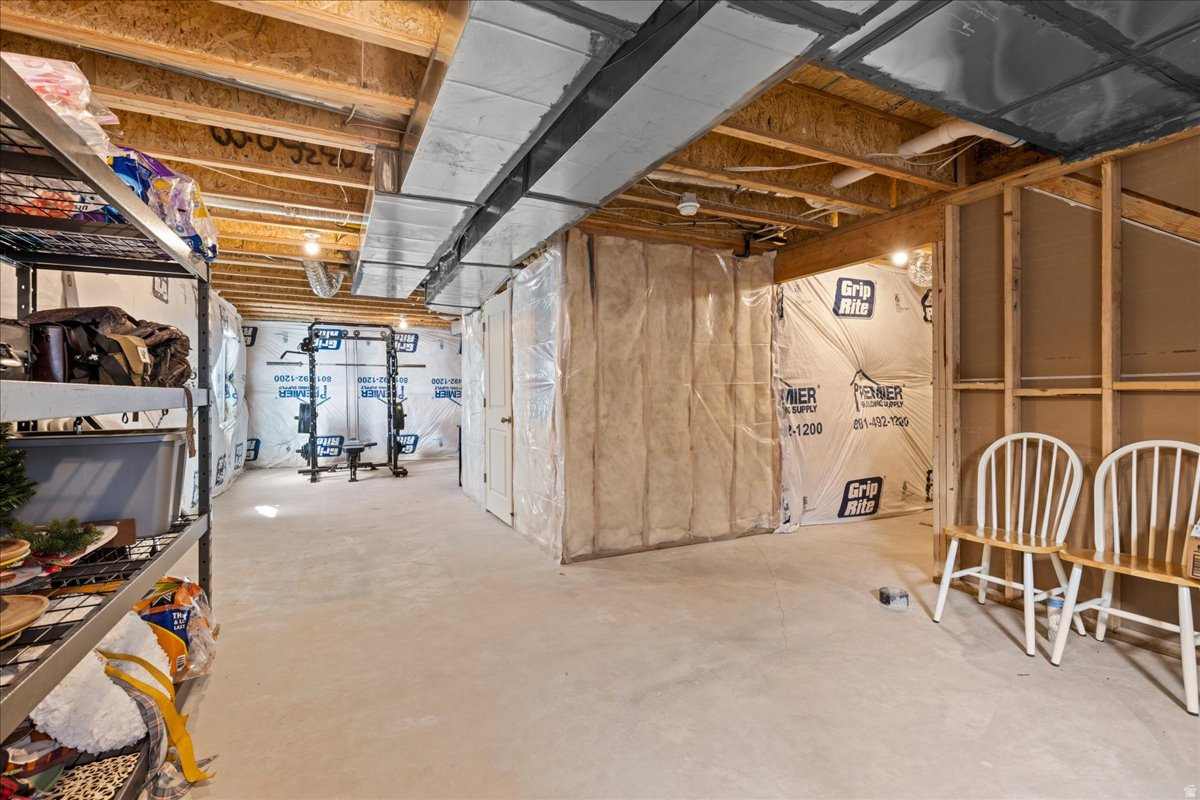 LEXINGTON GREENS AT OVERLAKE SUBDIVISION - Residential