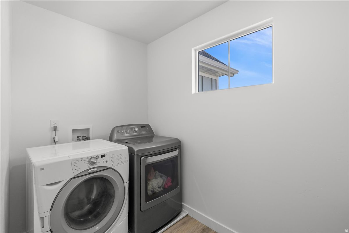 LEXINGTON GREENS AT OVERLAKE SUBDIVISION - Residential