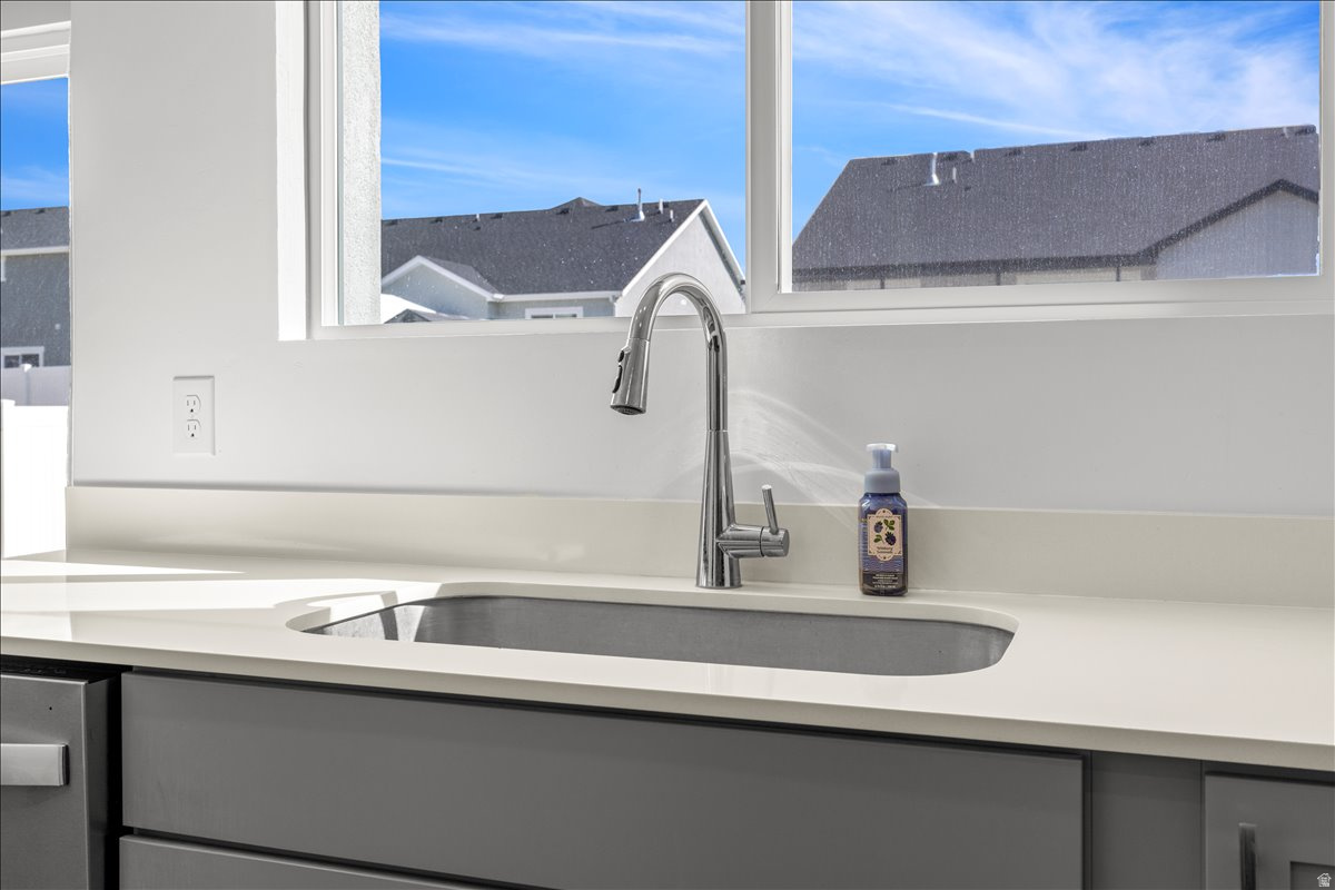 LEXINGTON GREENS AT OVERLAKE SUBDIVISION - Residential