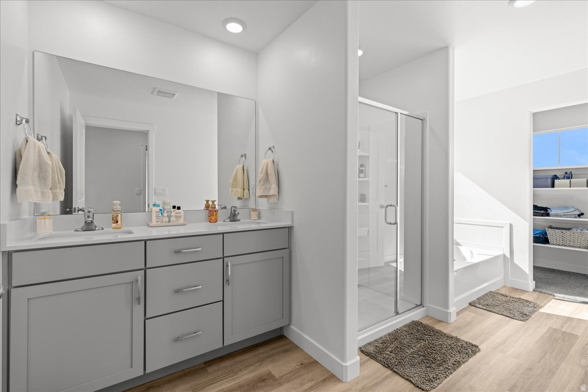 LEXINGTON GREENS AT OVERLAKE SUBDIVISION - Residential