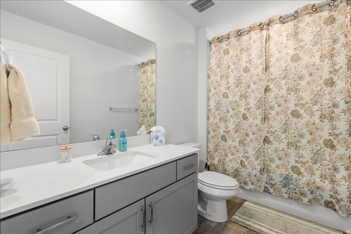 LEXINGTON GREENS AT OVERLAKE SUBDIVISION - Residential