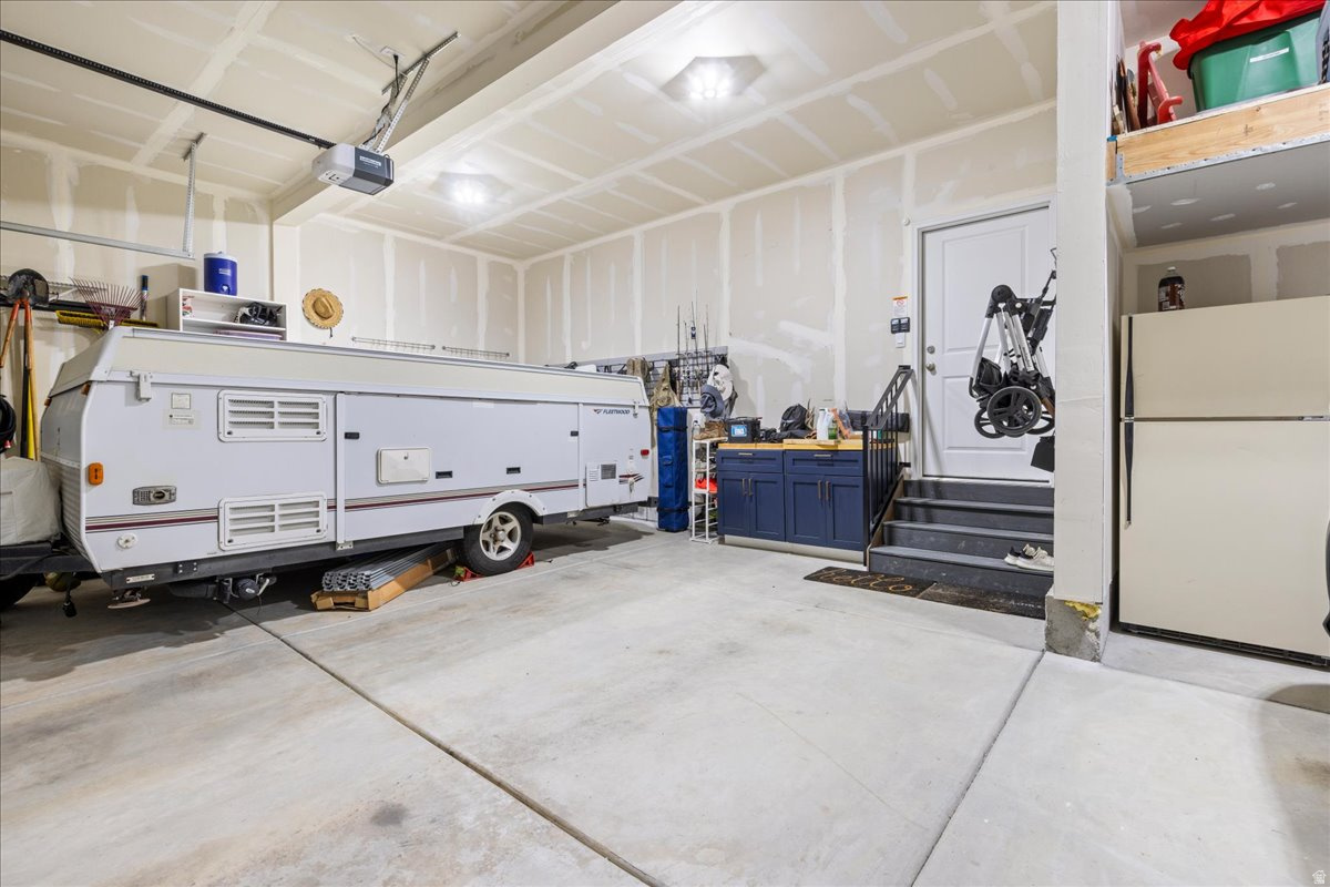 LEXINGTON GREENS AT OVERLAKE SUBDIVISION - Residential