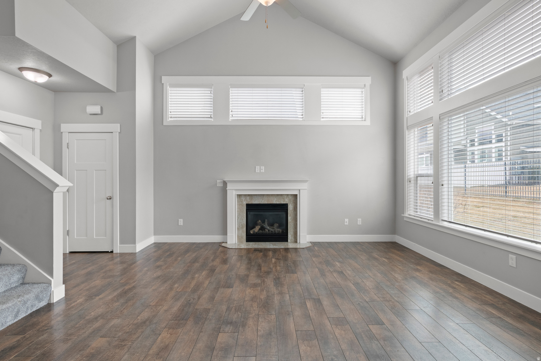 RESIDENCE ON PARK AV - Residential