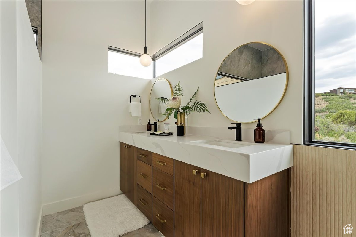 RED LEDGES - Residential