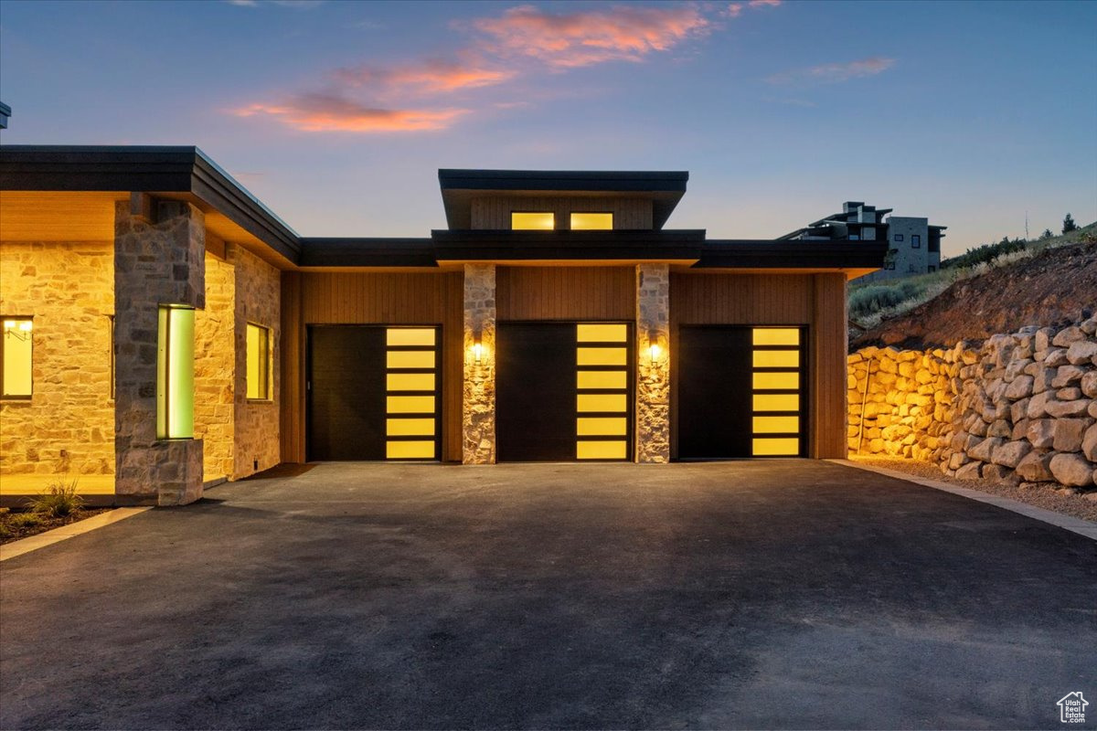 RED LEDGES - Residential