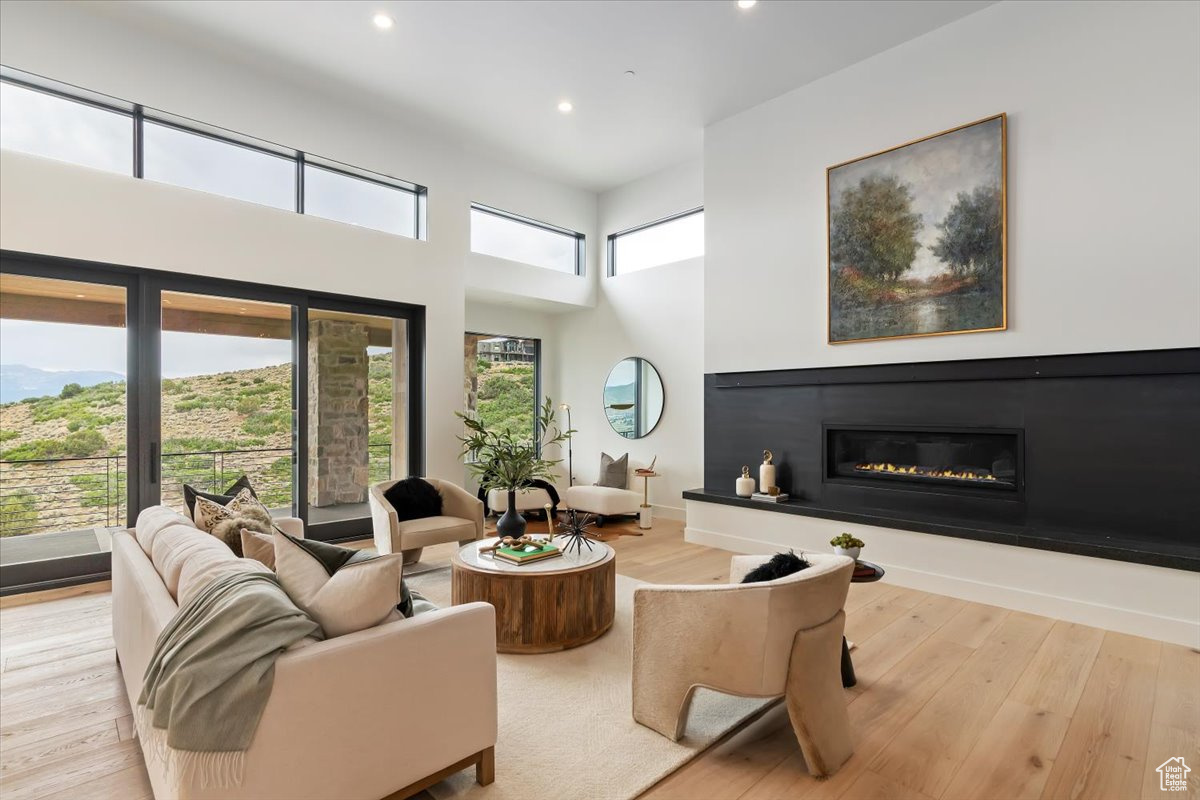 RED LEDGES - Residential