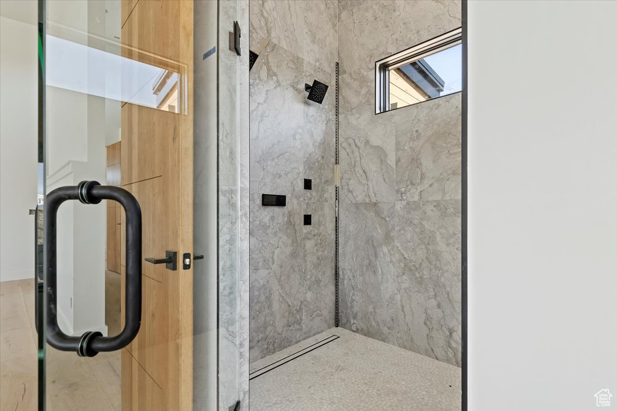 RED LEDGES - Residential