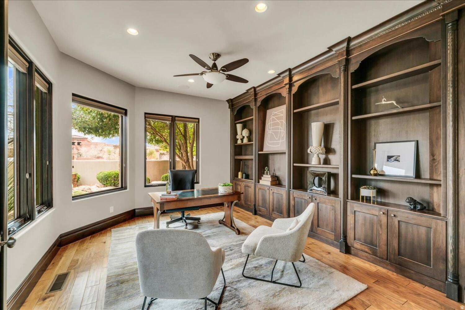 LEDGES OF ST GEORGE - Residential