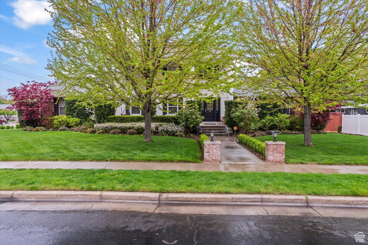 6386 S Lombardy Dr, Murray, Utah image 2