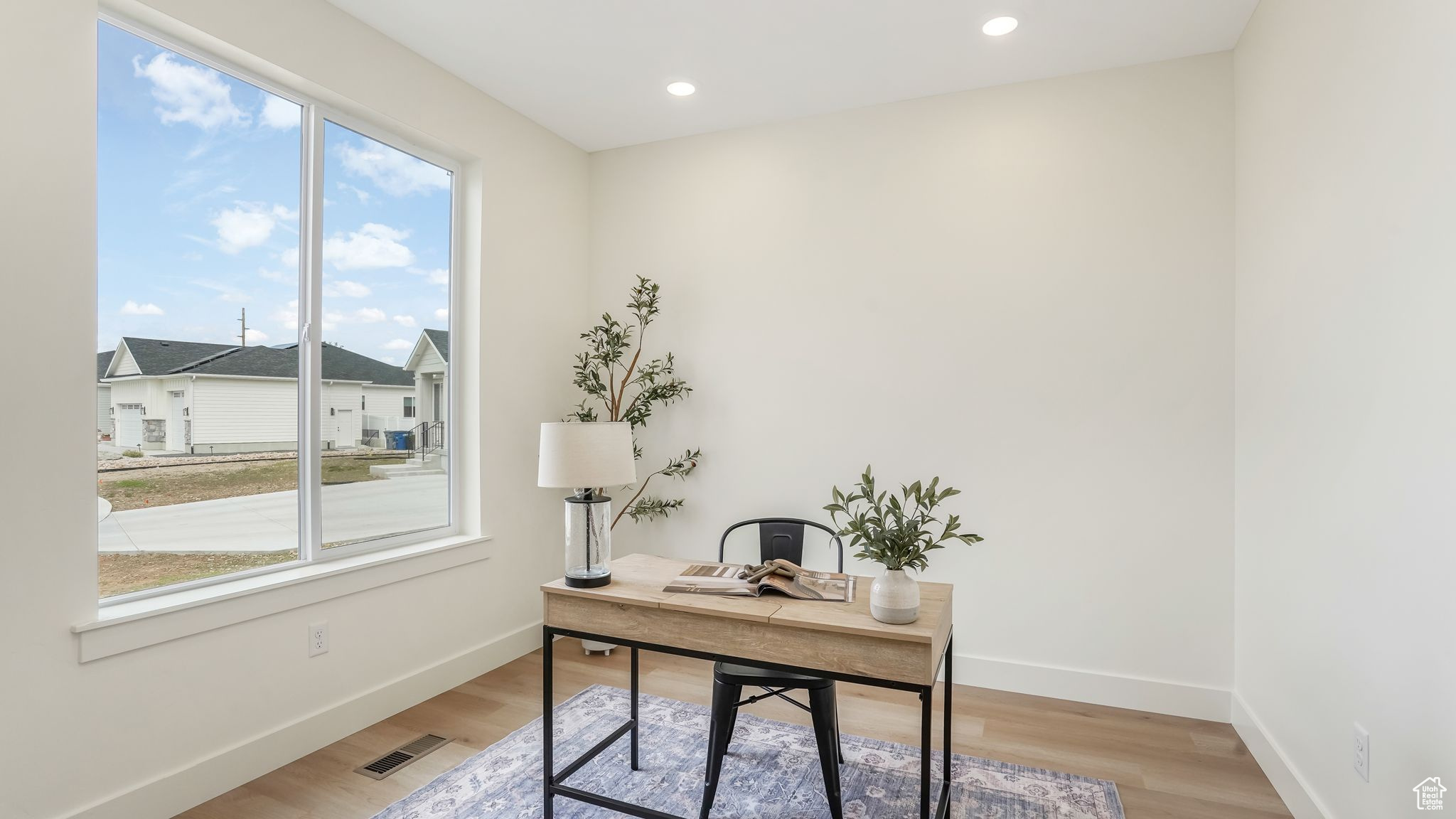 HIGHLANDS BLUFF - Residential