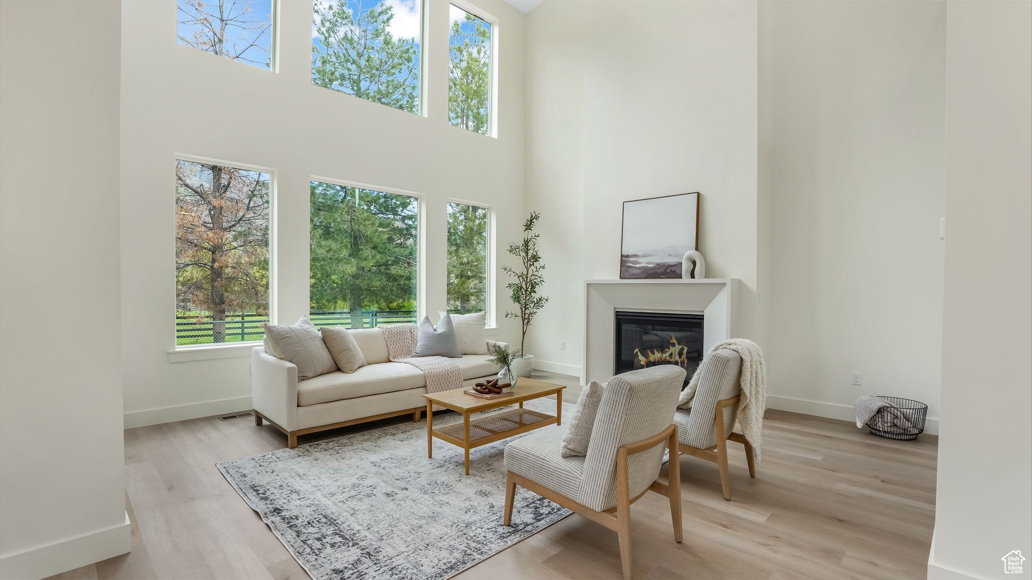 HIGHLANDS BLUFF - Residential