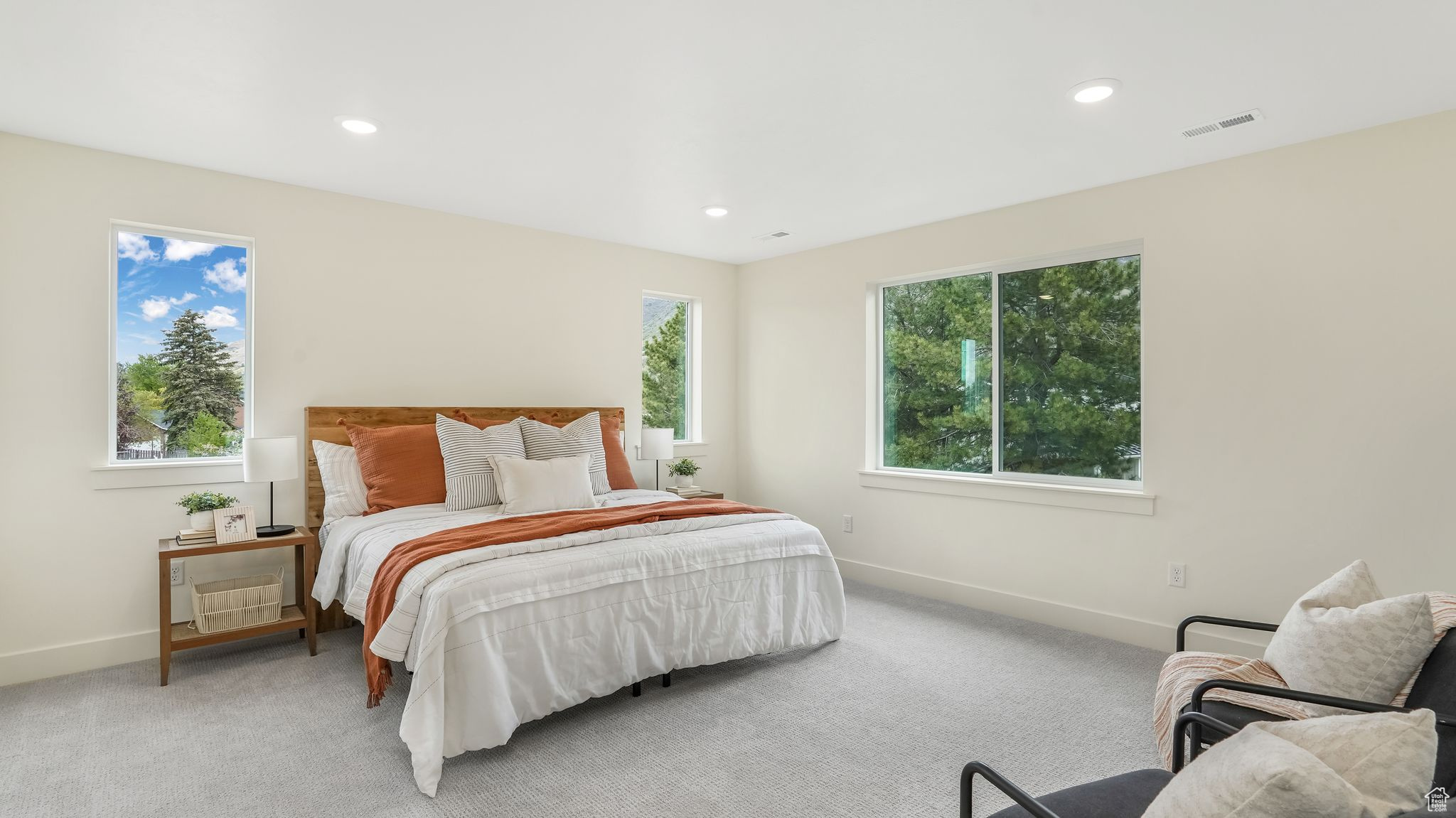 HIGHLANDS BLUFF - Residential