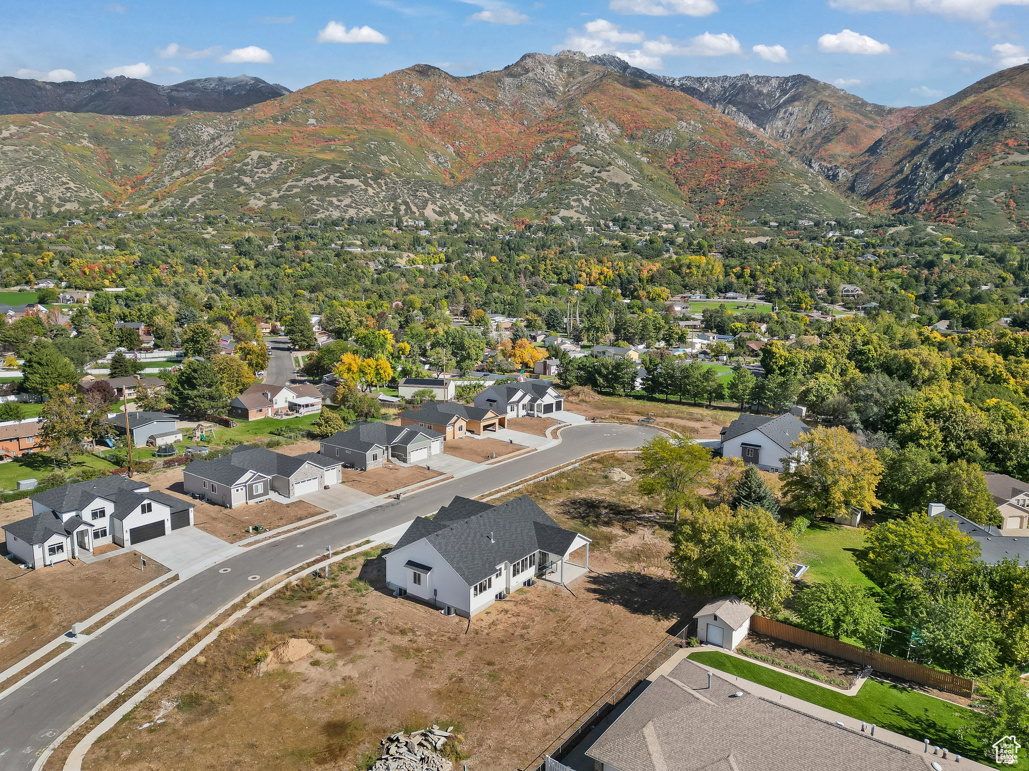 HIGHLANDS BLUFF - Residential