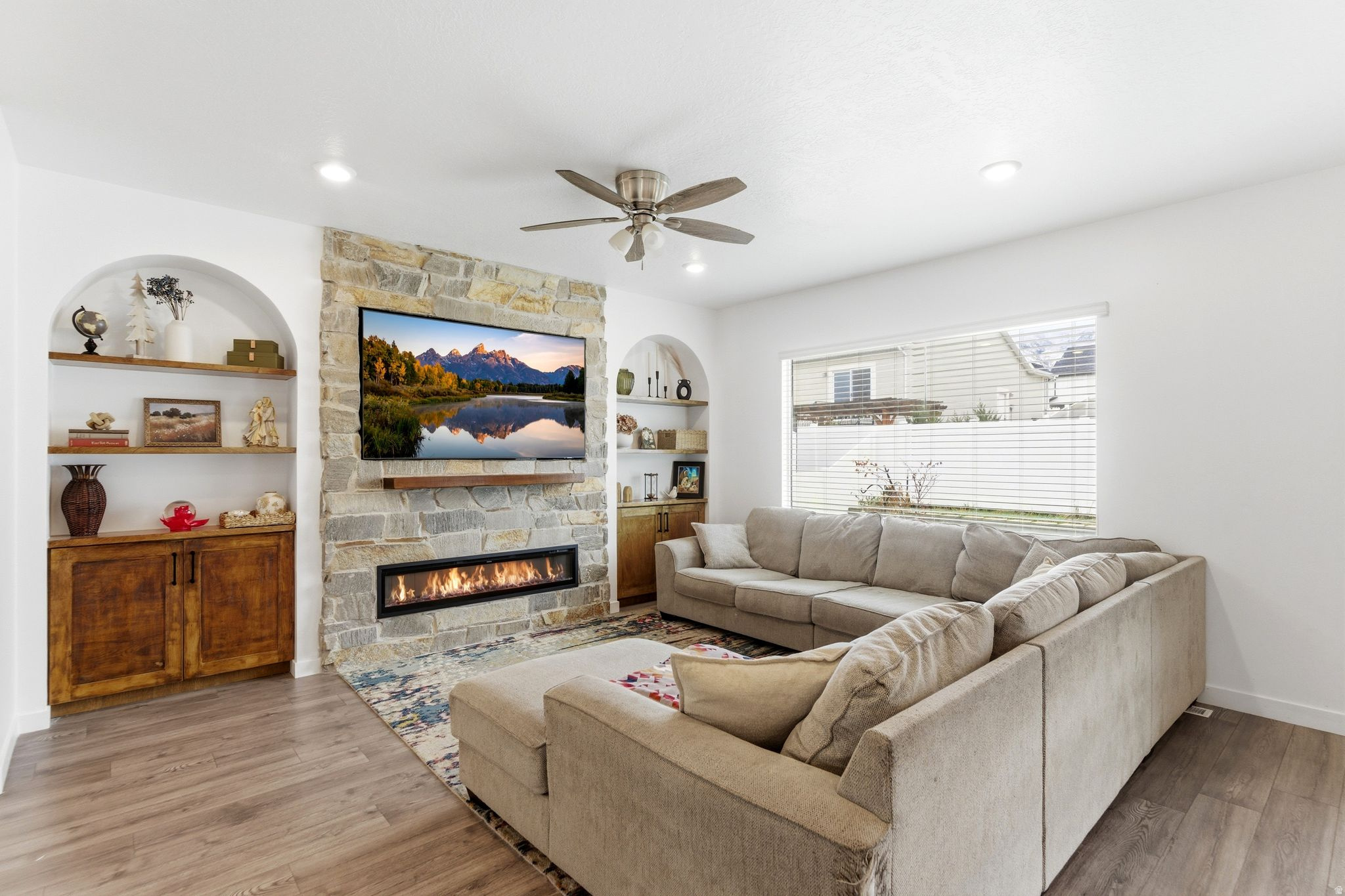 FOOTHILL VILLAGE - Residential