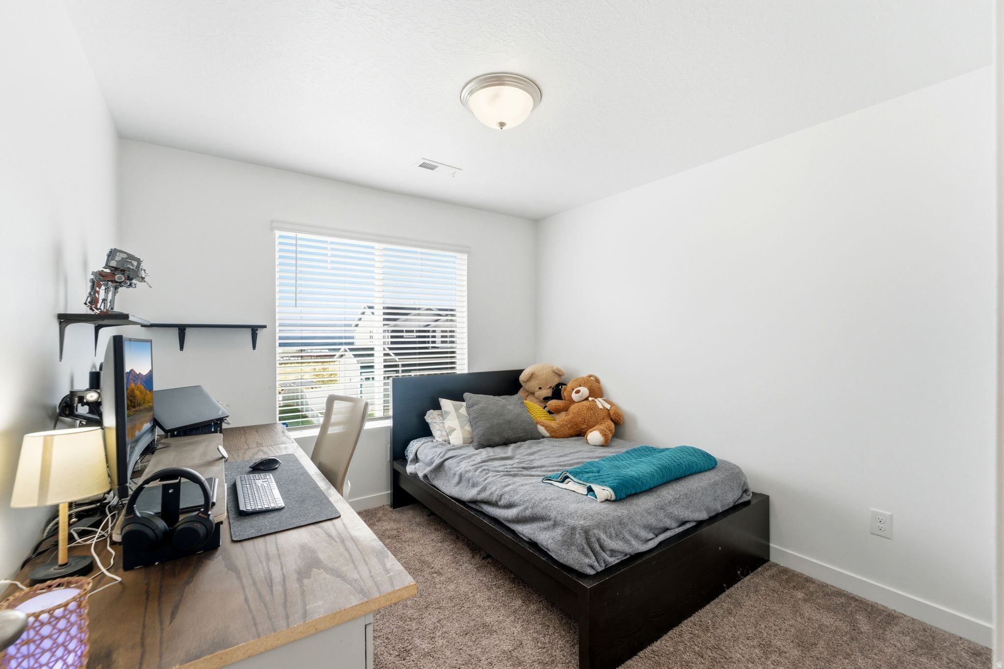 FOOTHILL VILLAGE - Residential