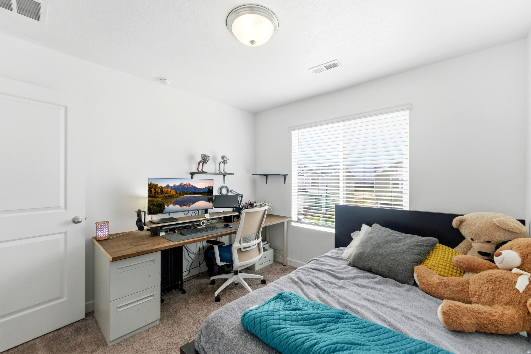 FOOTHILL VILLAGE - Residential