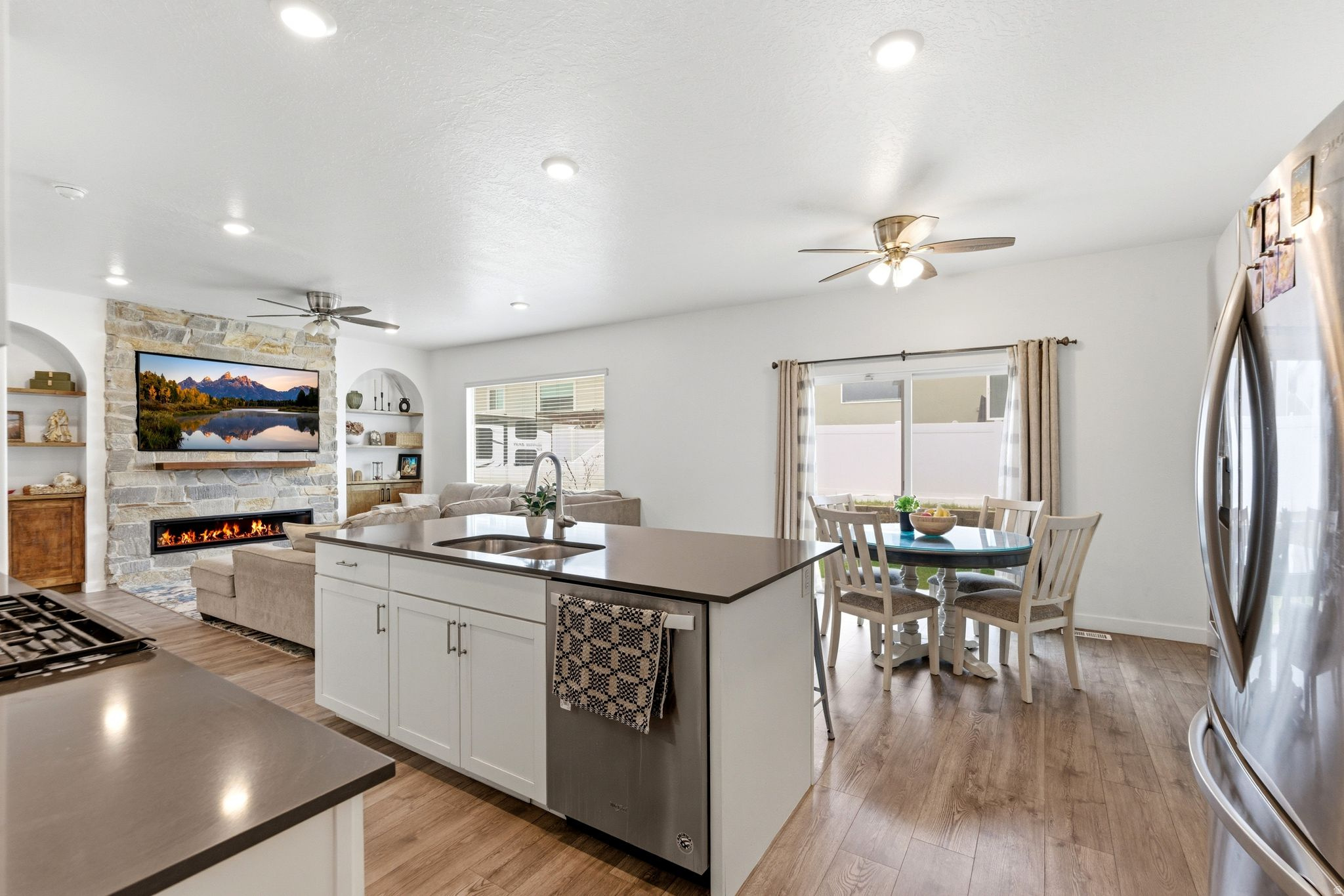 FOOTHILL VILLAGE - Residential