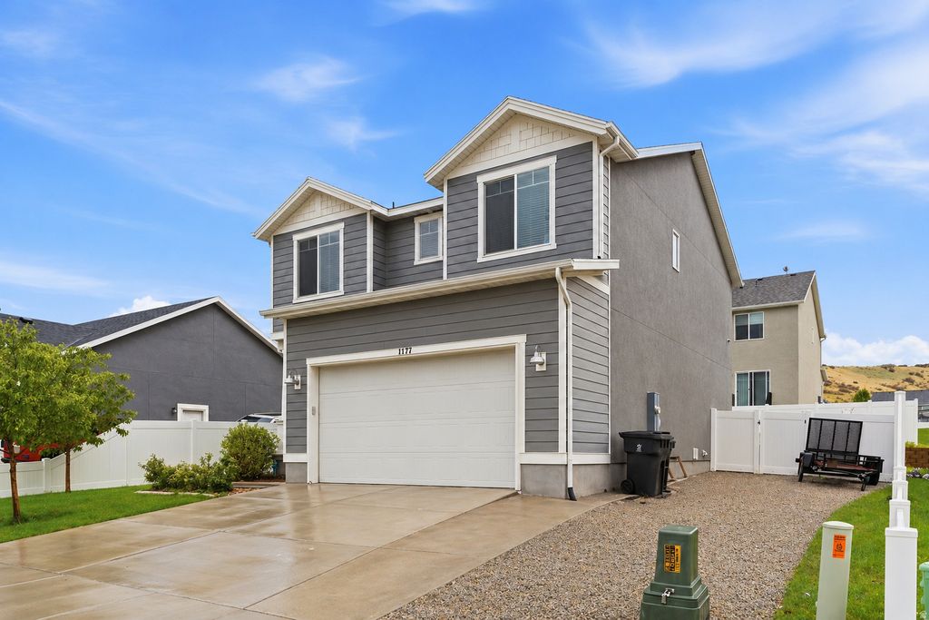 Photo of 1171 S RAINTREE LN, Santaquin, UT 84655 (MLS # 2154294)