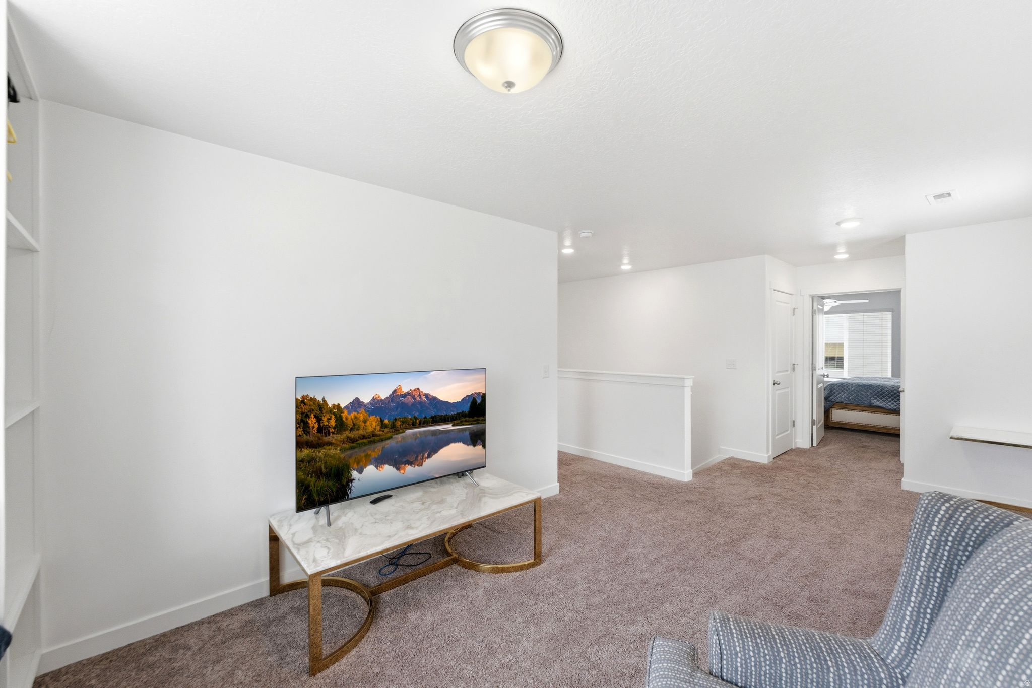 FOOTHILL VILLAGE - Residential