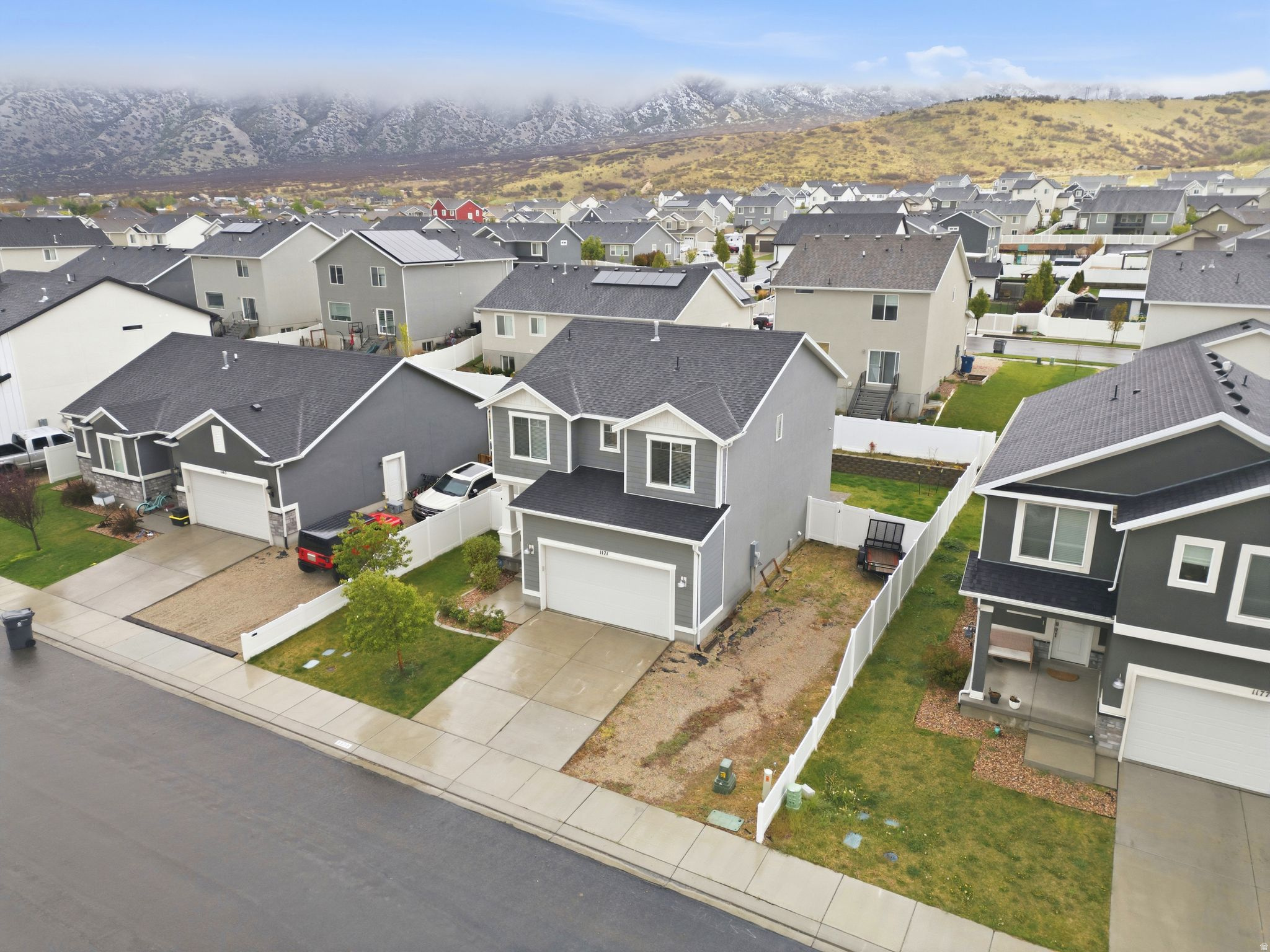 FOOTHILL VILLAGE - Residential