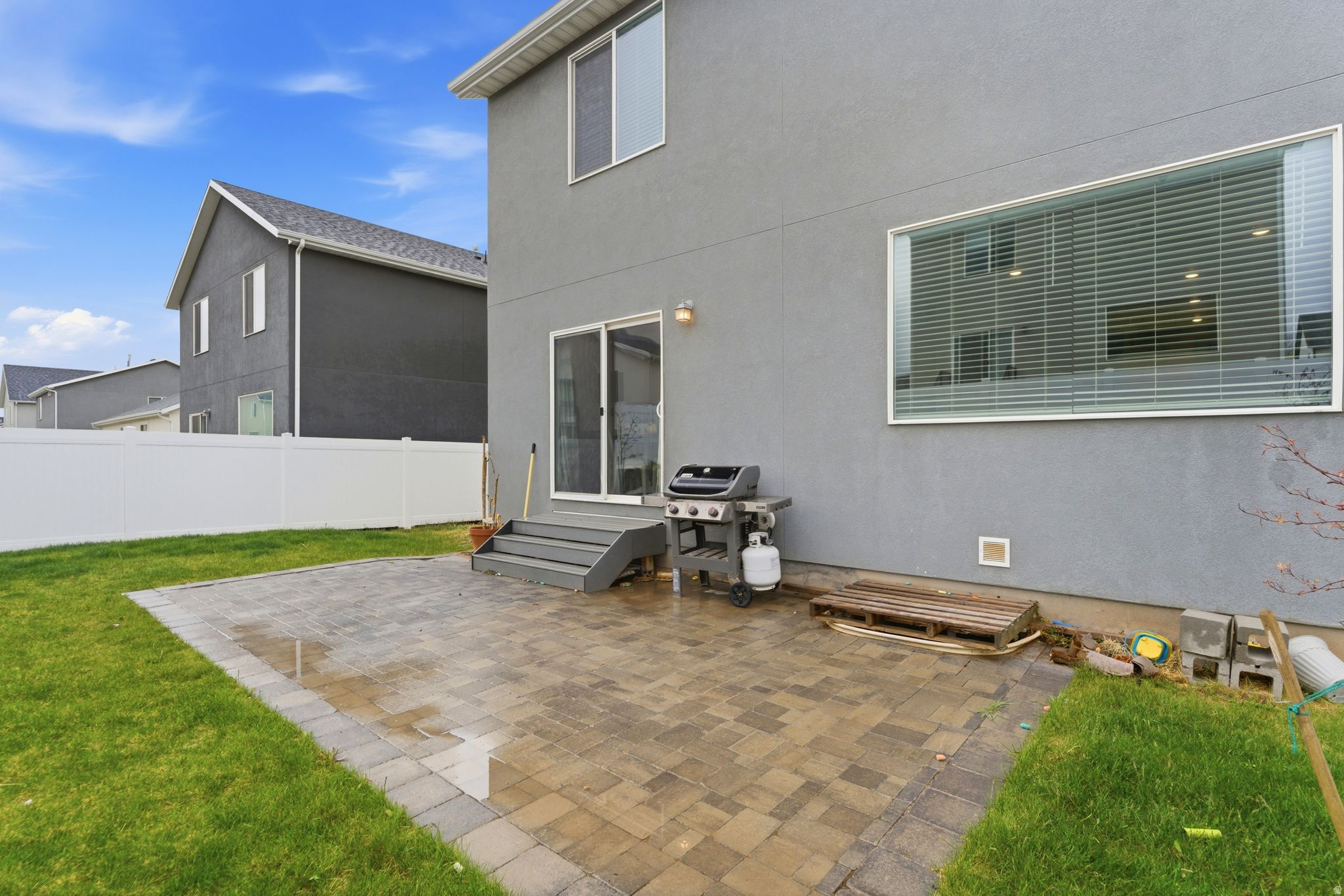 FOOTHILL VILLAGE - Residential