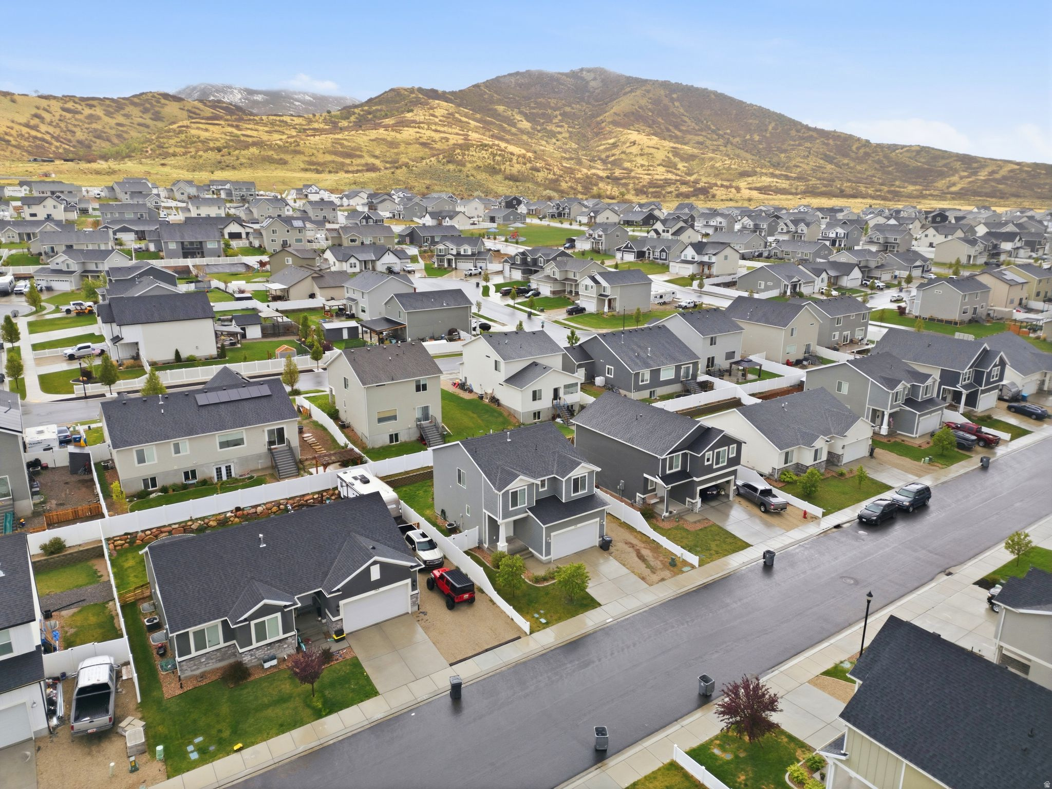 FOOTHILL VILLAGE - Residential