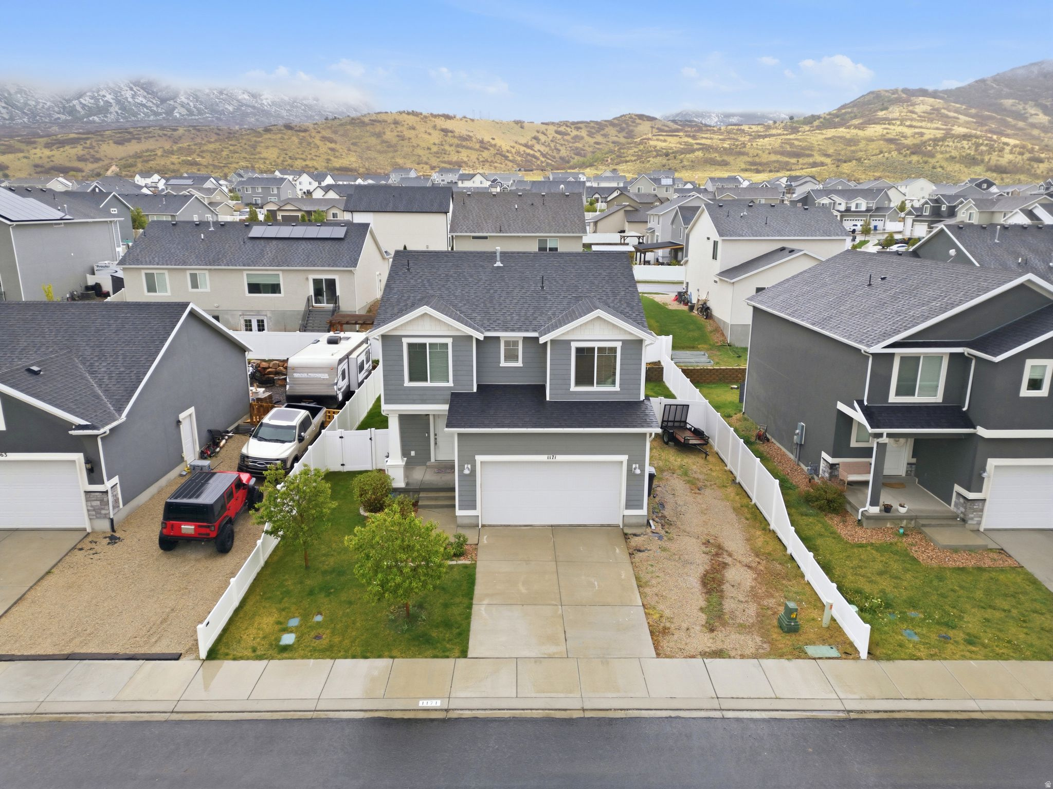 FOOTHILL VILLAGE - Residential