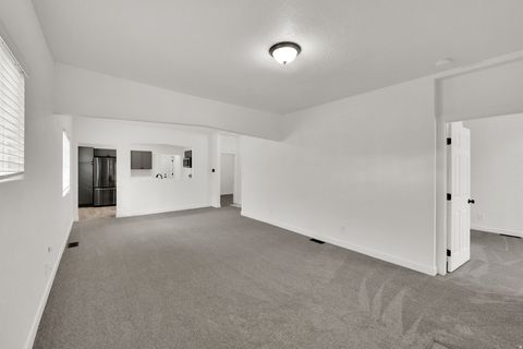 Tiny photo for 122 DOXEY ST, Ogden, UT 84401 (MLS # 2130157)