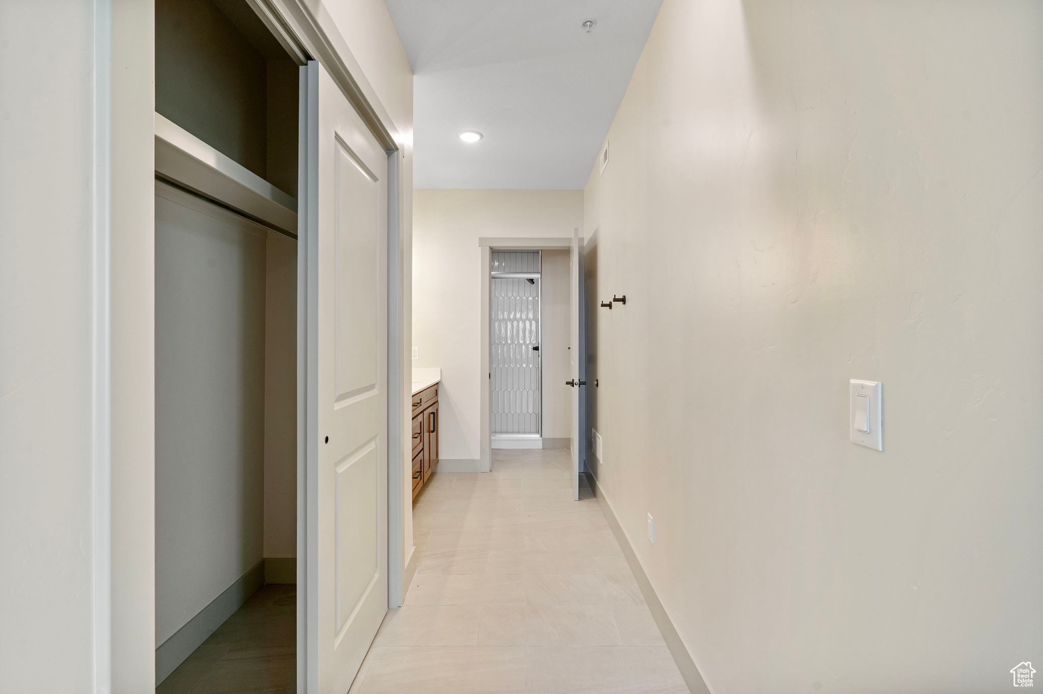 GARDEN CITY LAKE RESIDENCES - Residential