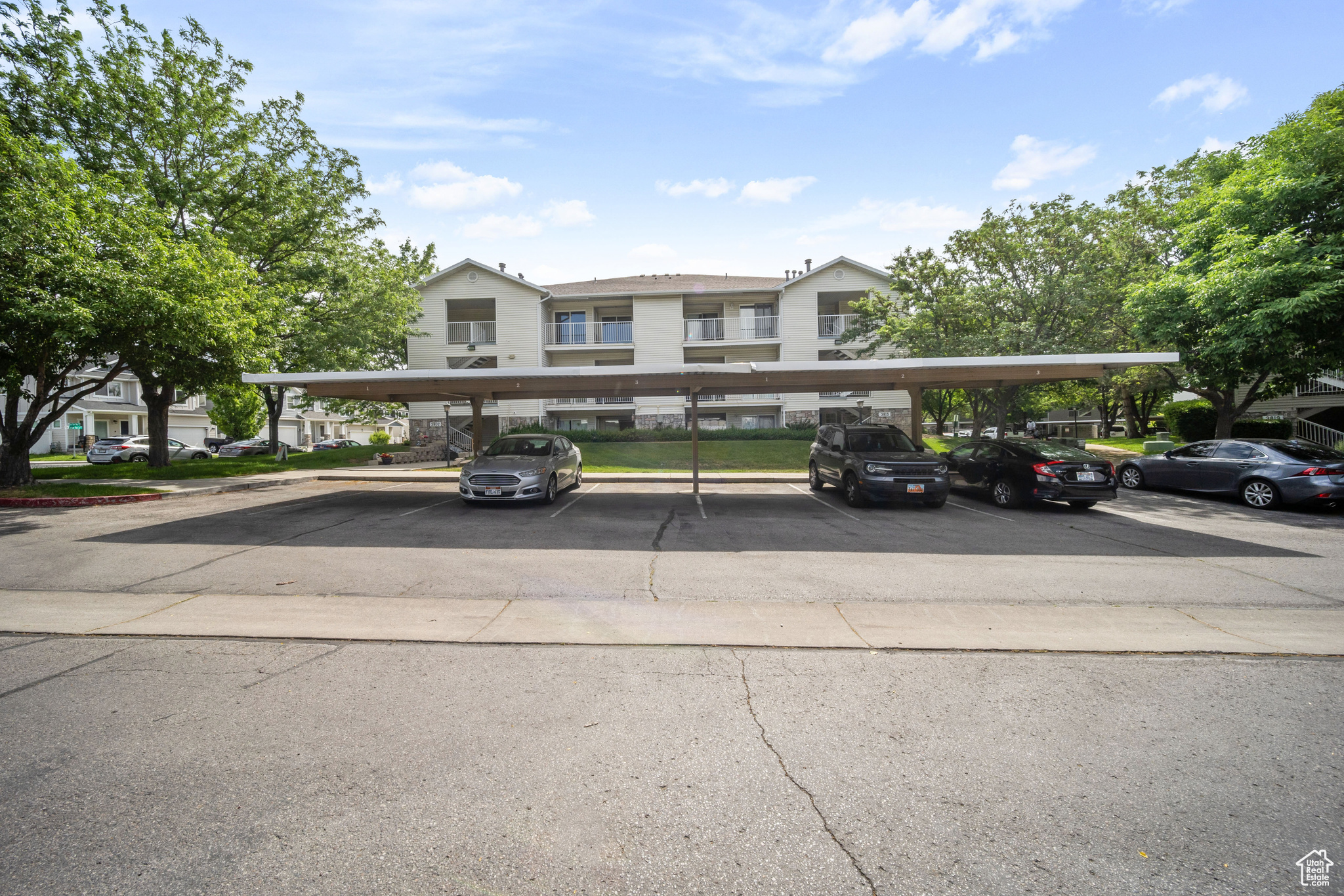 RIVER RUN - Residential