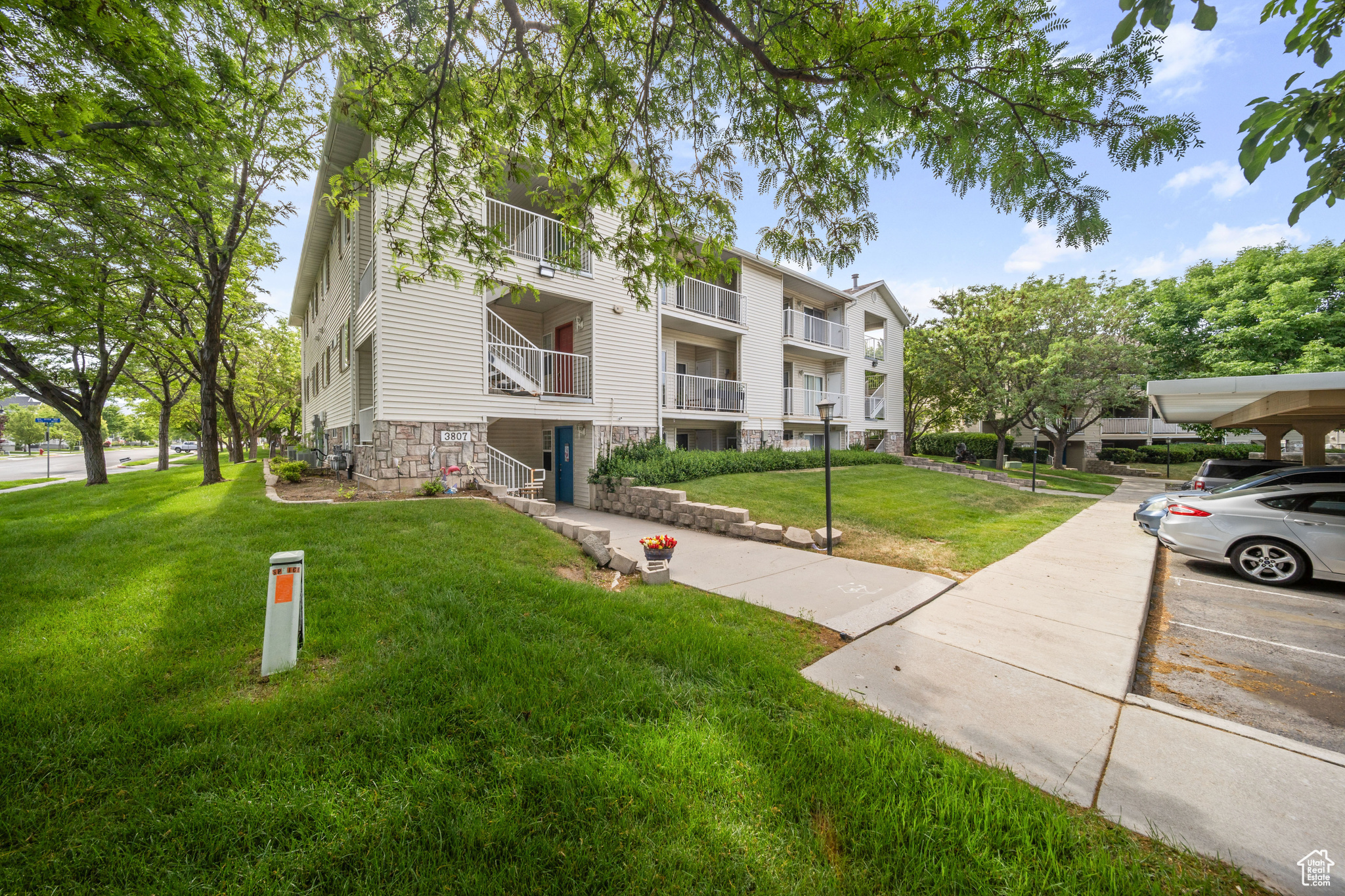 RIVER RUN - Residential