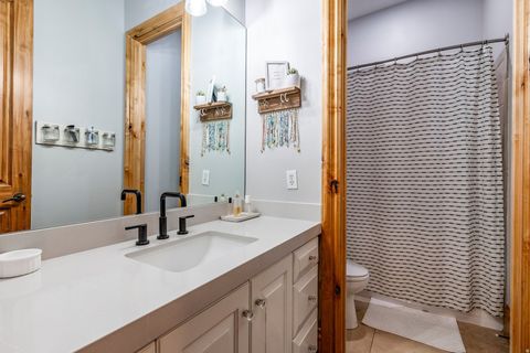 Tiny photo for 5083 S CLARENDEN PL E, Holladay, UT 84117 (MLS # 2139280)