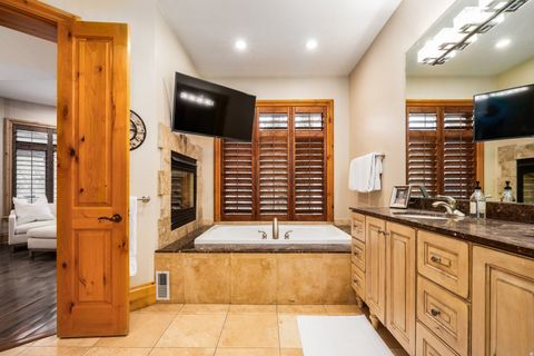 Tiny photo for 5083 S CLARENDEN PL E, Holladay, UT 84117 (MLS # 2139280)