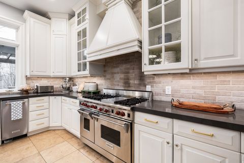 Tiny photo for 5083 S CLARENDEN PL E, Holladay, UT 84117 (MLS # 2139280)