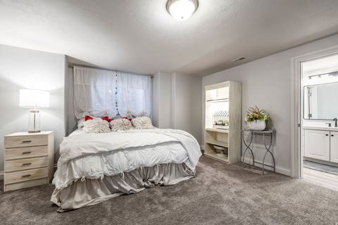 Tiny photo for 5083 S CLARENDEN PL E, Holladay, UT 84117 (MLS # 2139280)