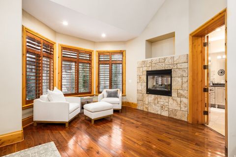 Tiny photo for 5083 S CLARENDEN PL E, Holladay, UT 84117 (MLS # 2139280)